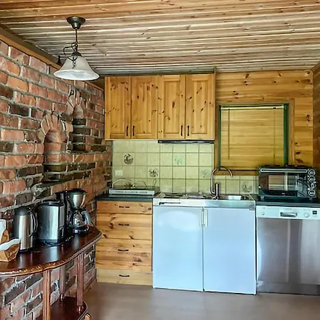 Pet Friendly In *